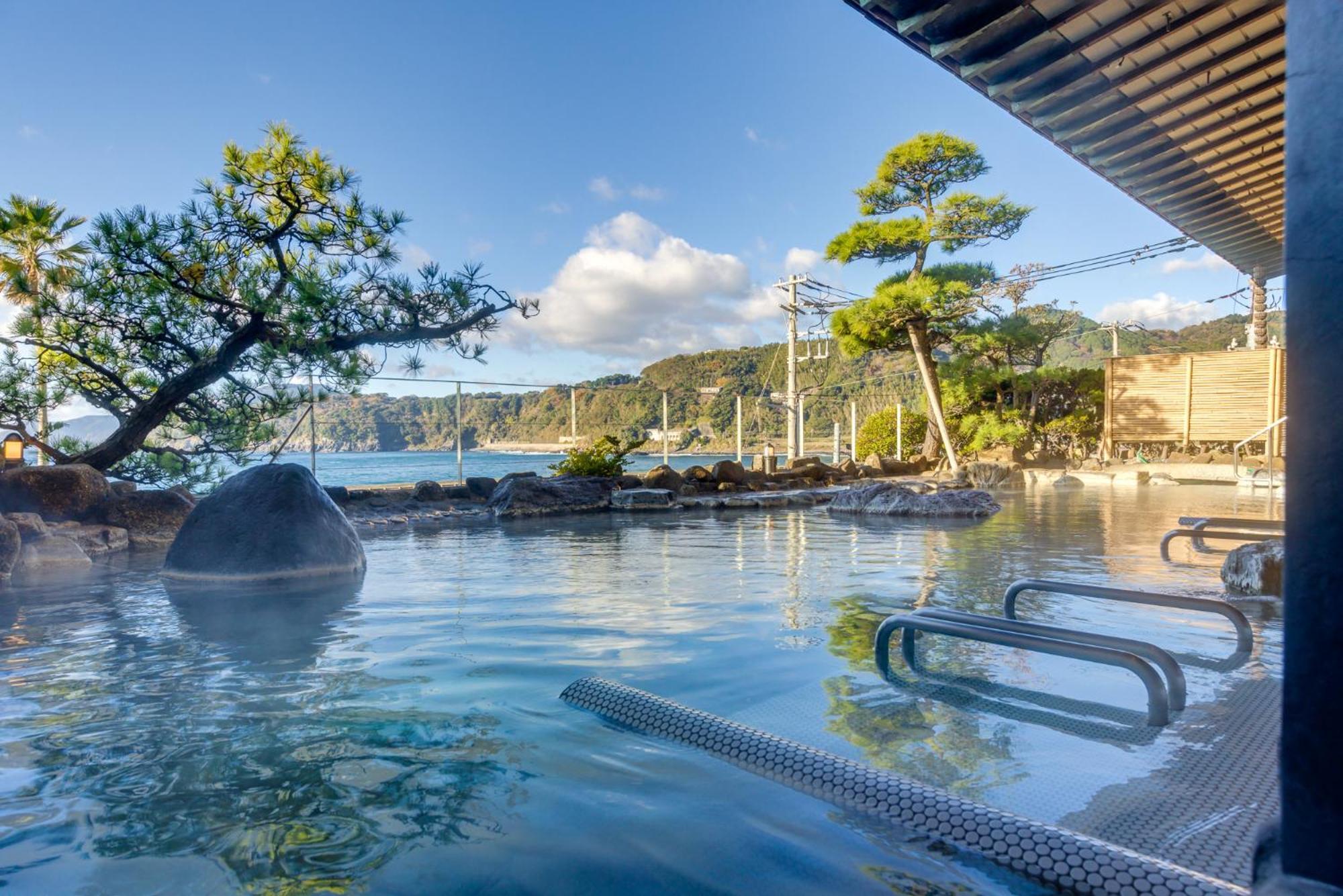 Inatori Ginsuiso Hotel Higashiizu Buitenkant foto